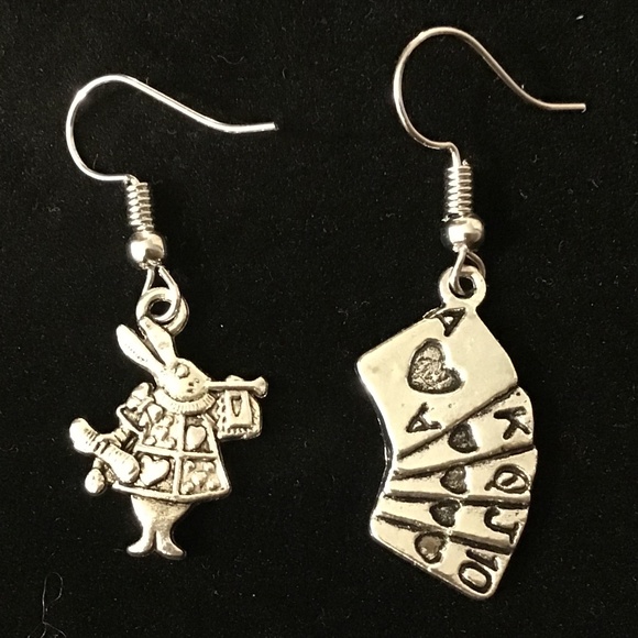 Alice in wonderland silver earrings cards rabbit handmade - Picture 1 of 5